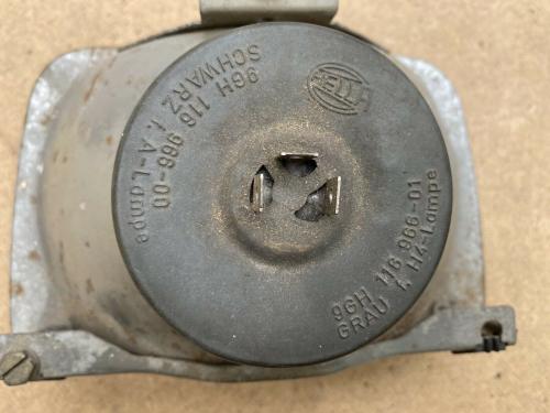 Ford Fiesta MK1 Scheinwerfer Hella 24439R20 rechts